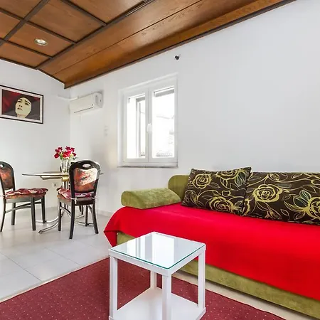 And Merica سبليت